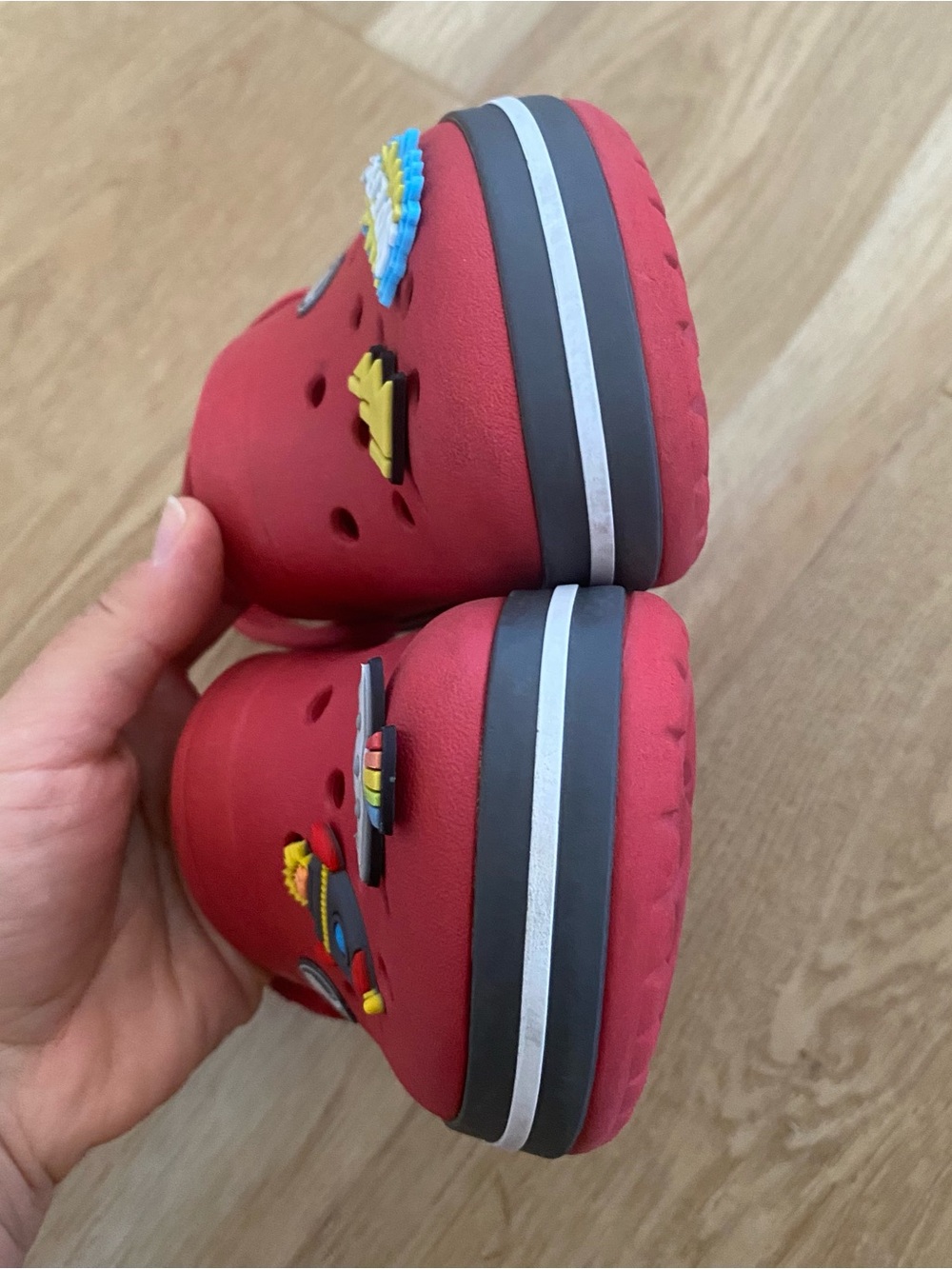 RED TODDLER CROCS CLOGS - Picture 6 of 10